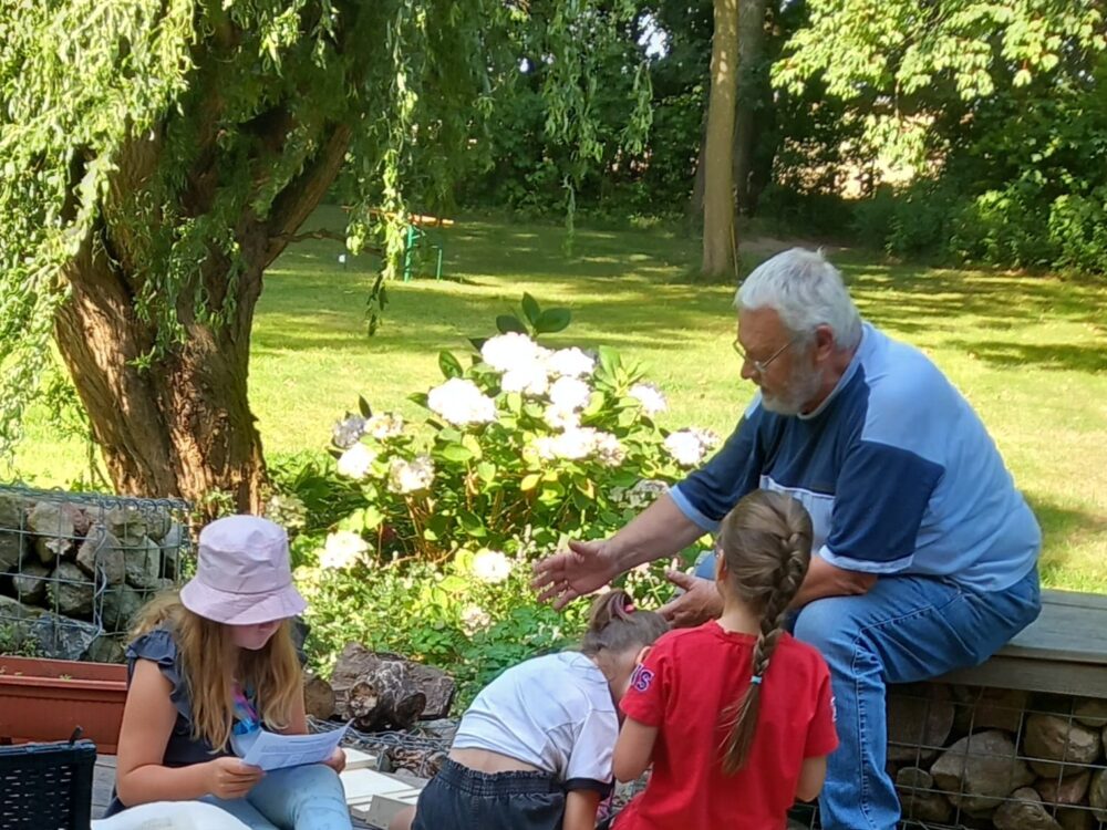 mit 2483 bauernhof statt altenheim foto kids und senioren am haidhof
