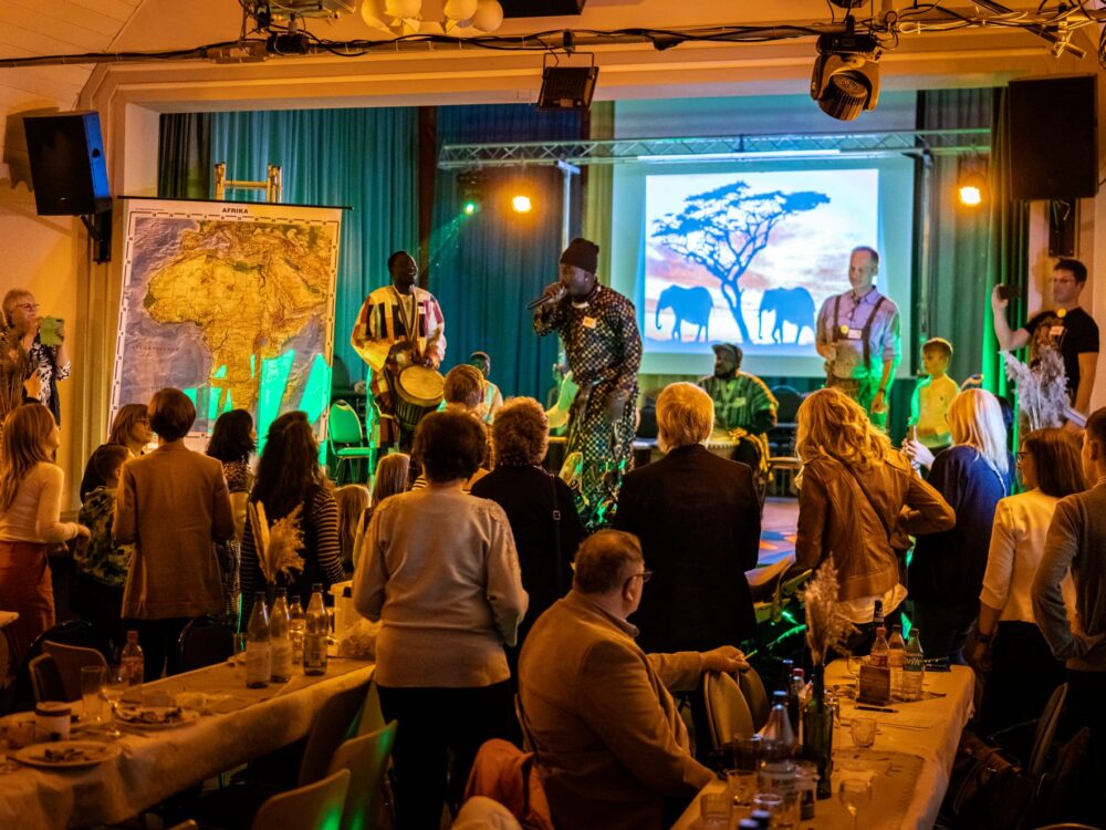 mit 2881 sv kali unterbreizbach foto afrika abend in suenna kulturzeit