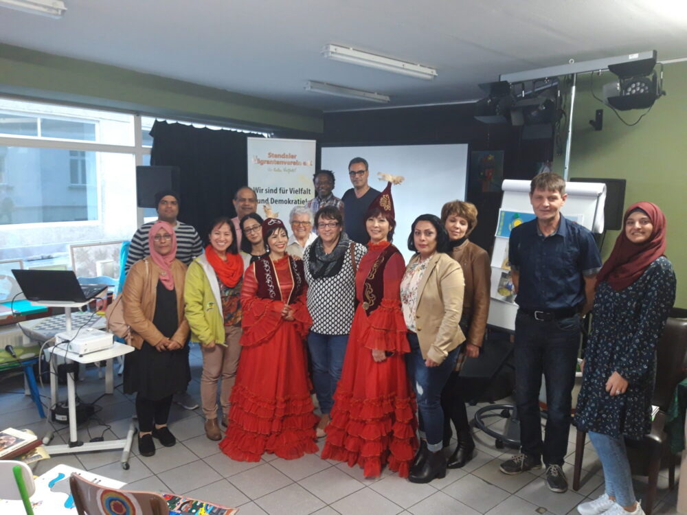 mit 3253 stendalermigrantenverein foto laenderabend kazachstan